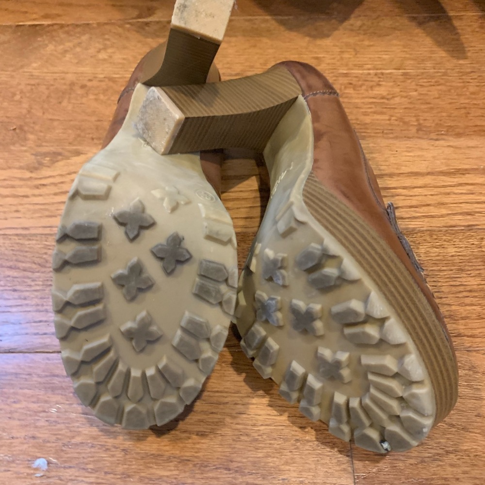 Mia Girl brown pleather loader heel